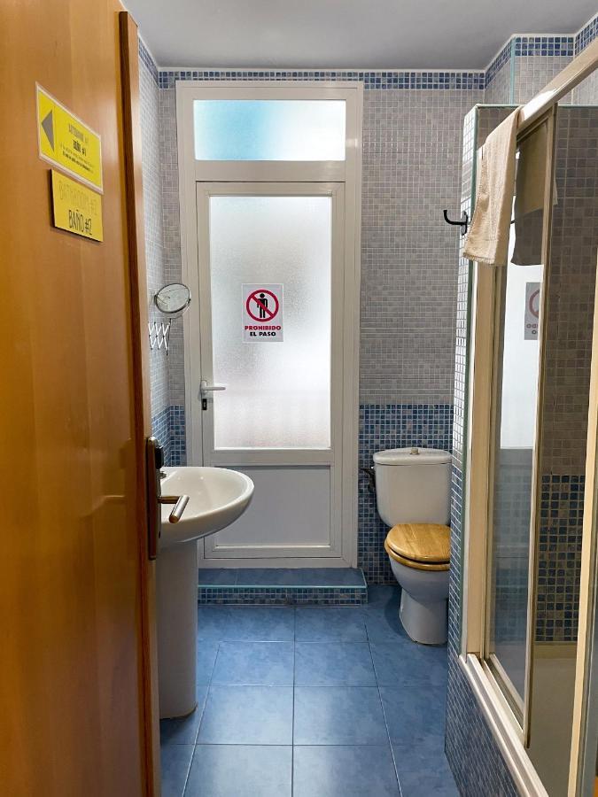 Az The Bridge Hostel - Coliving Zaragoza Exterior photo